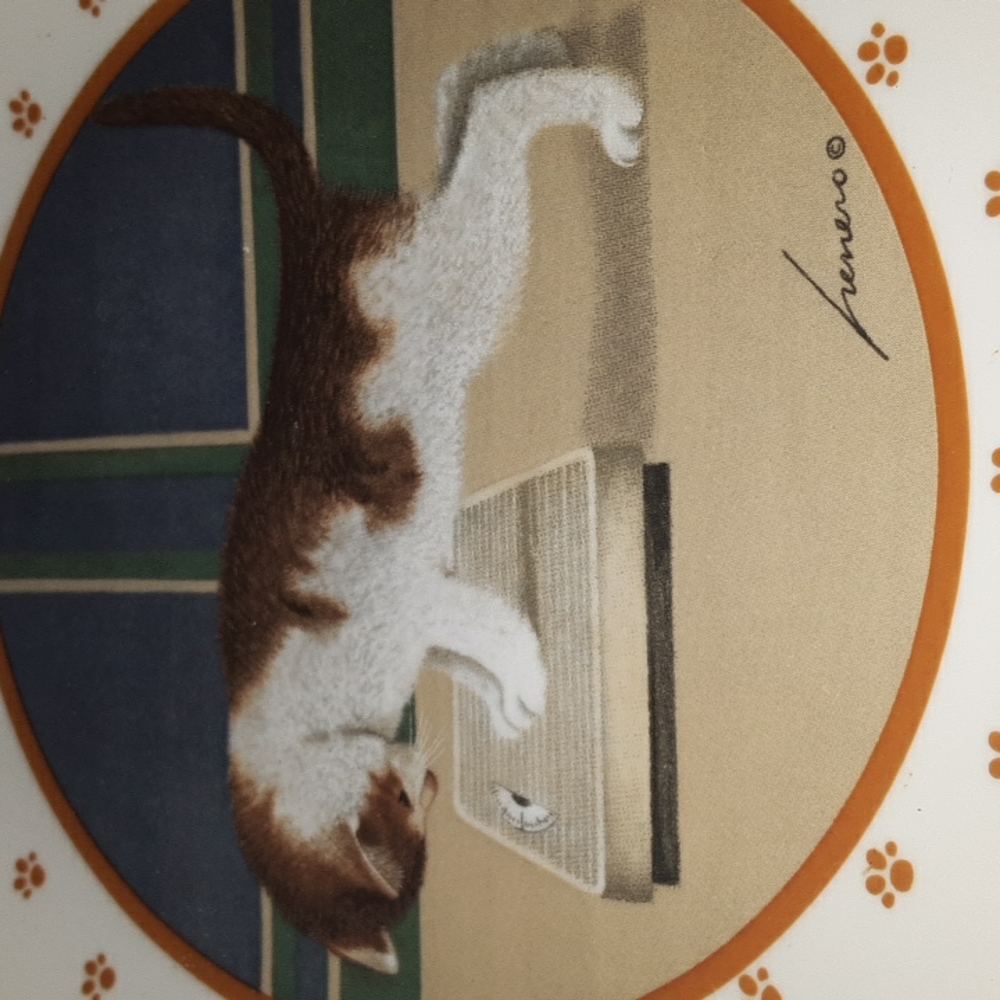 "Cat on Scale" retro decorative plate.